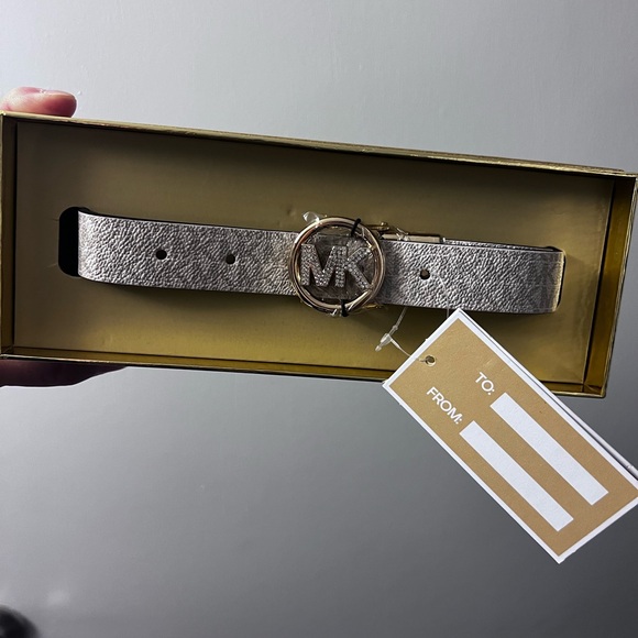 Michael Kors belt - Picture 3 of 4